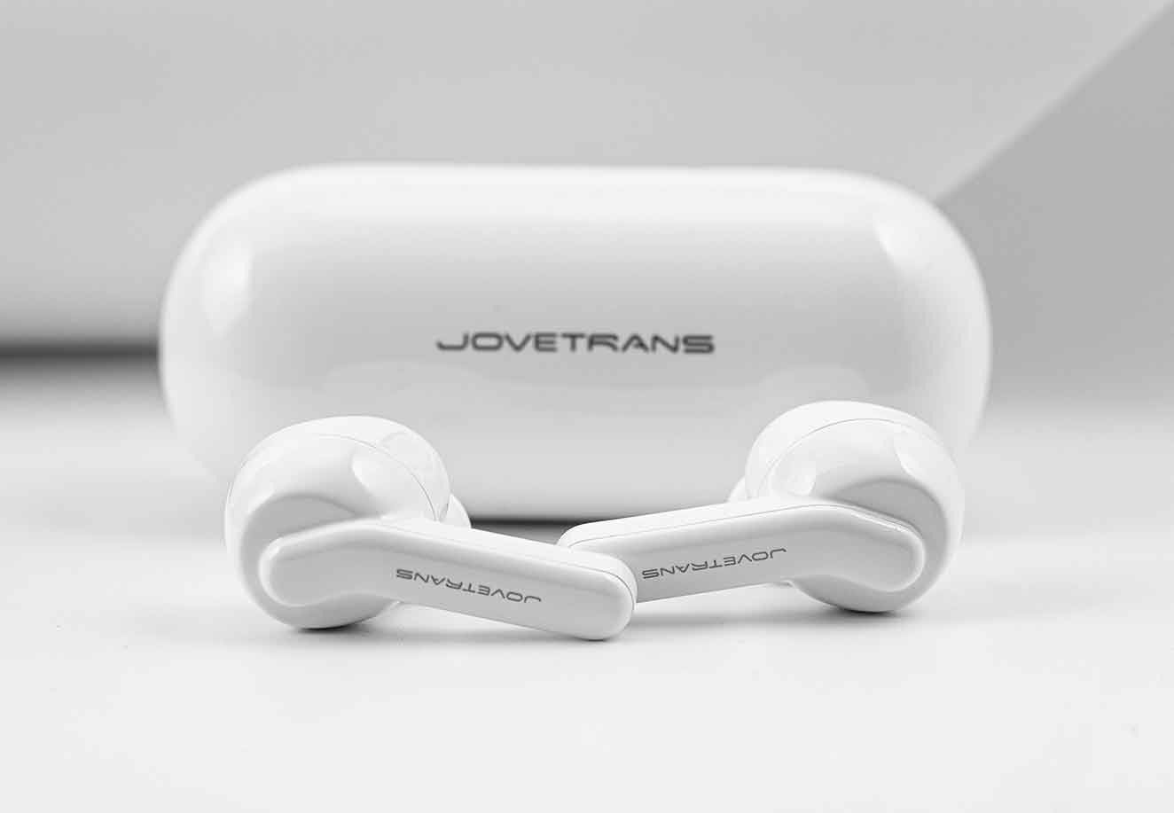 JoveTrans Lite Earbuds That Can Translate